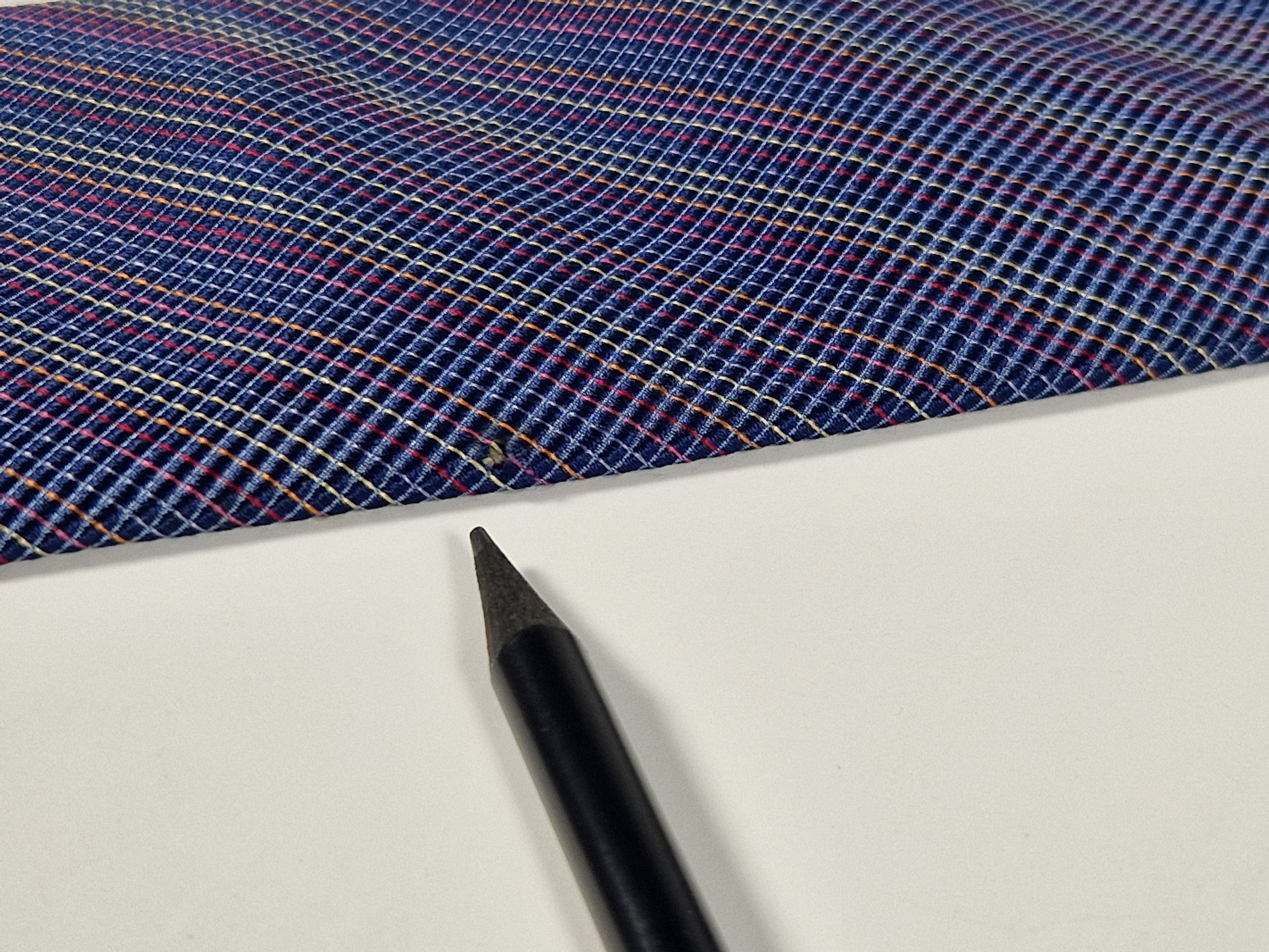 Hermés silk tie blue multicolor micro chekerd Jaquard No Cod
