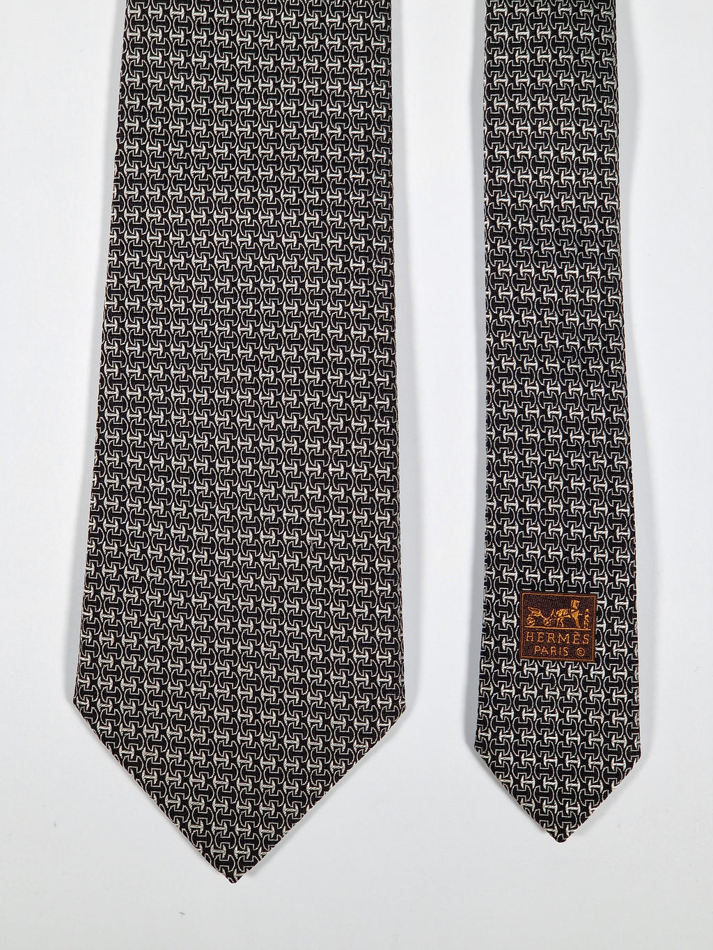 Hermès silk tie jaquard black and silver No Cod