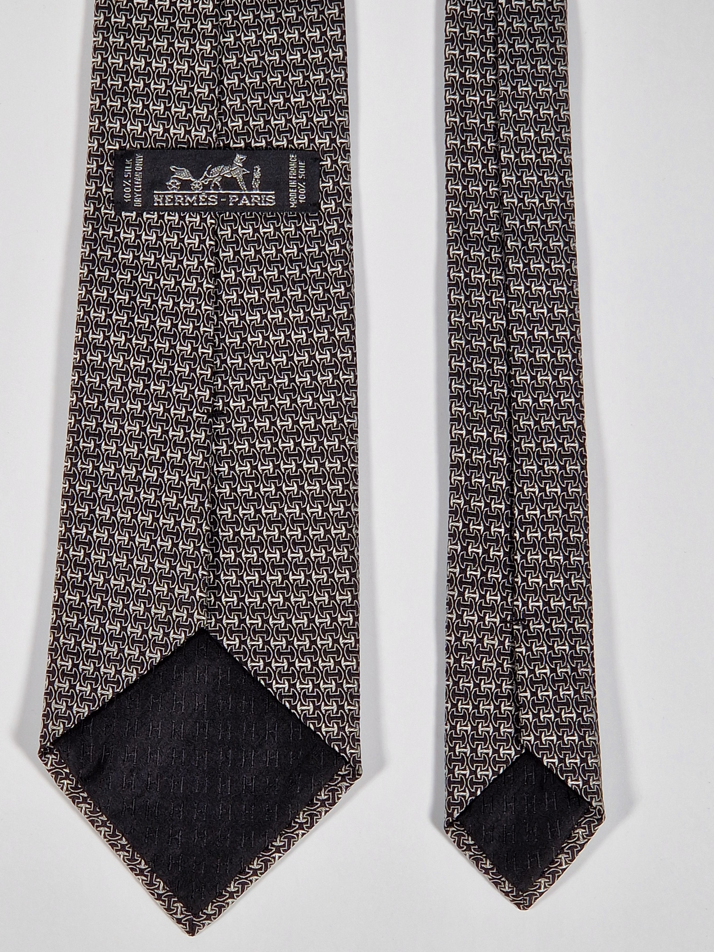 Hermès silk tie jaquard black and silver No Cod