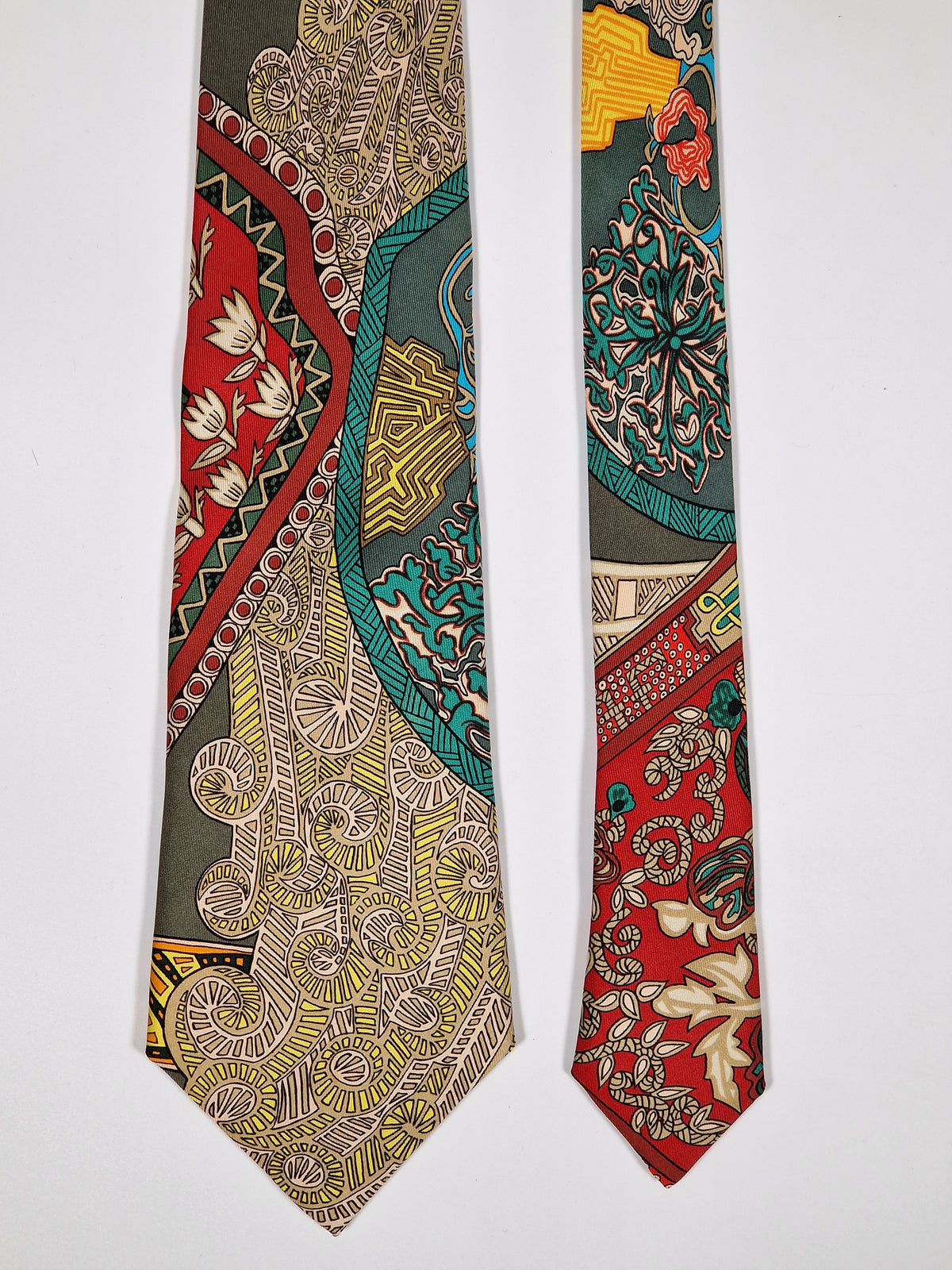 Scarf no code Hermès ethnical pattern tie