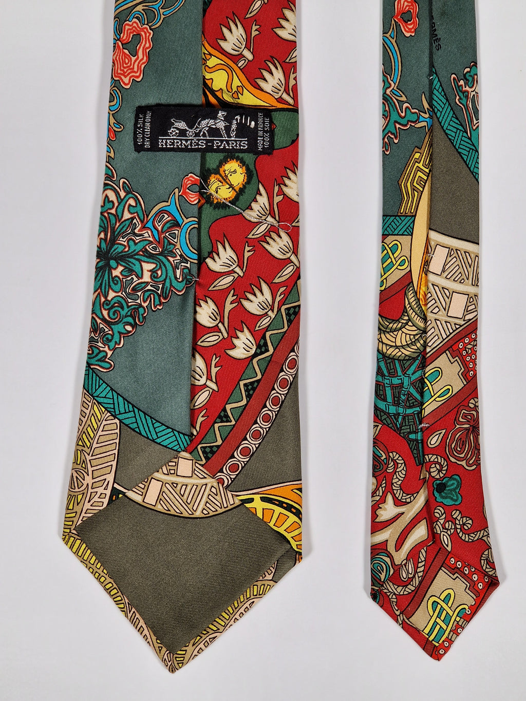 Scarf no code Hermès ethnical pattern tie