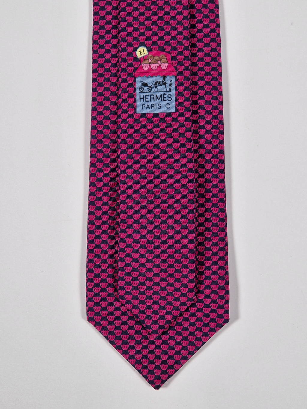 Hermès silk tie Black and mangenta cupcakes Hermès 645796 HA