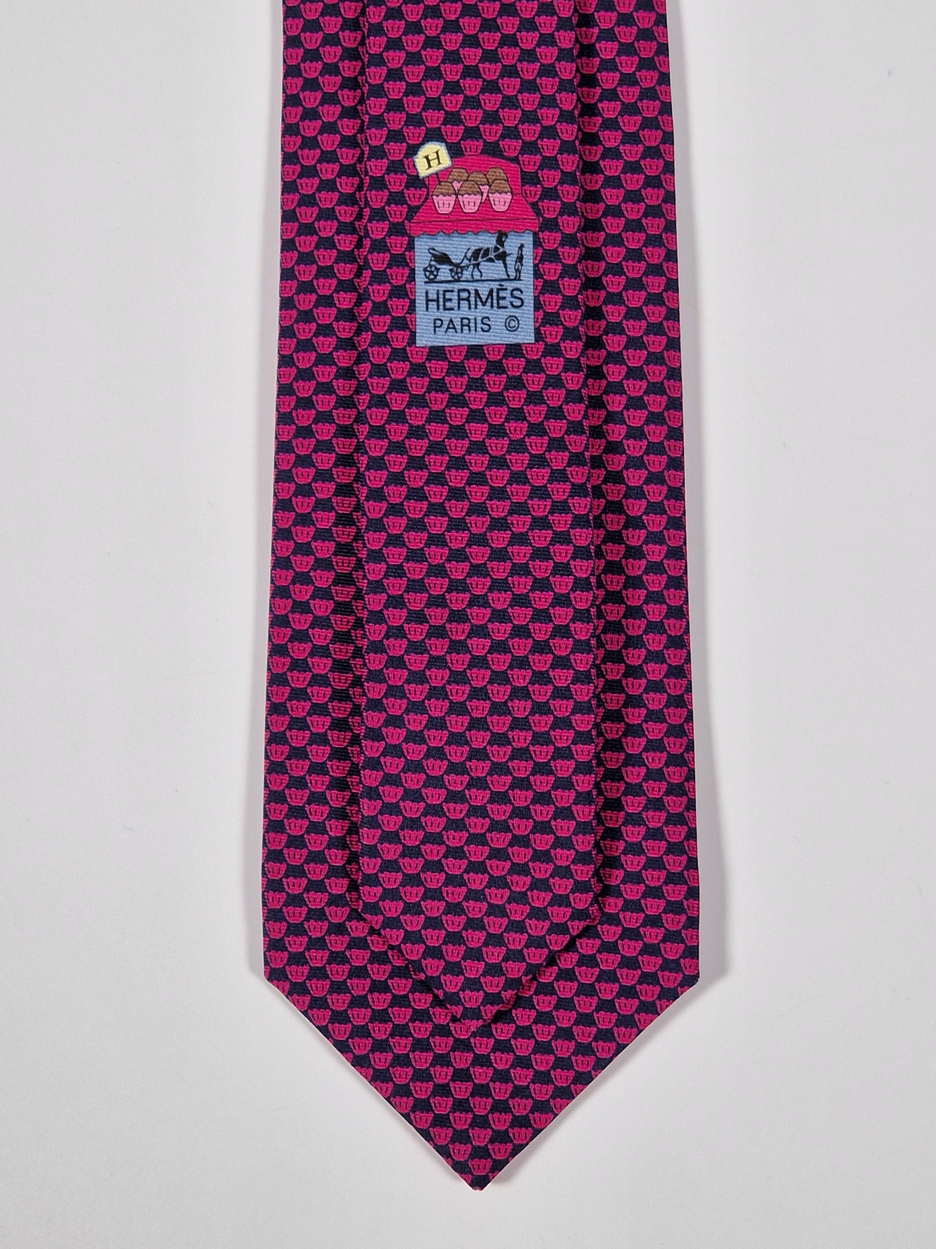 Hermès silk tie Black and mangenta cupcakes Hermès 645796 HA